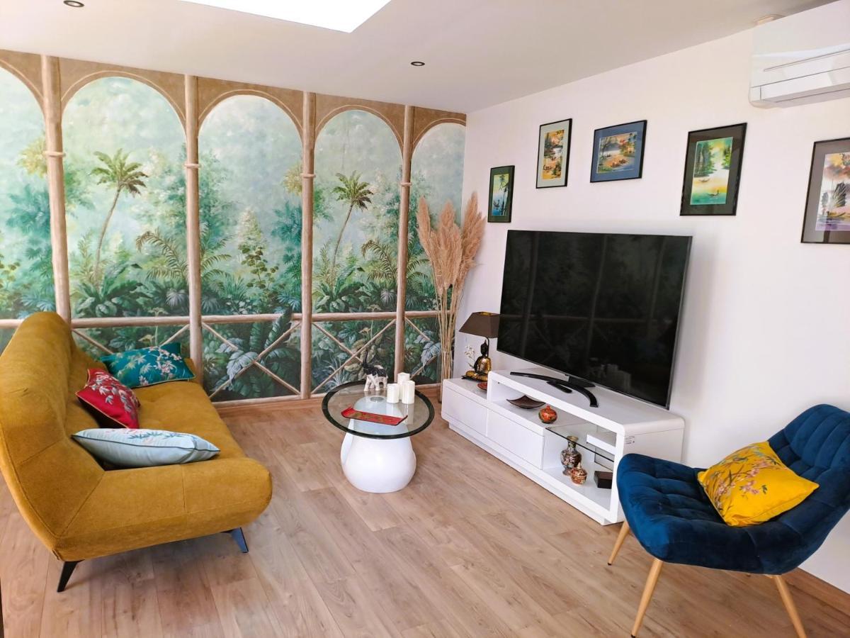 L"Indochine Apartment Perpignan Bagian luar foto