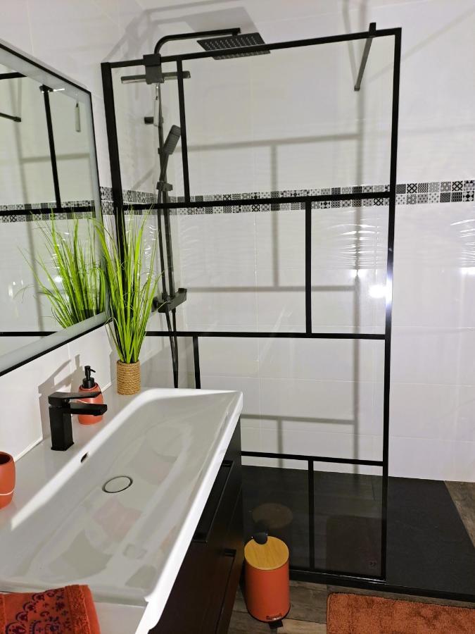 L"Indochine Apartment Perpignan Bagian luar foto