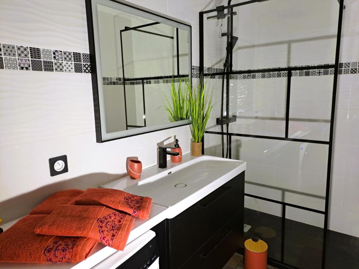 L"Indochine Apartment Perpignan Bagian luar foto