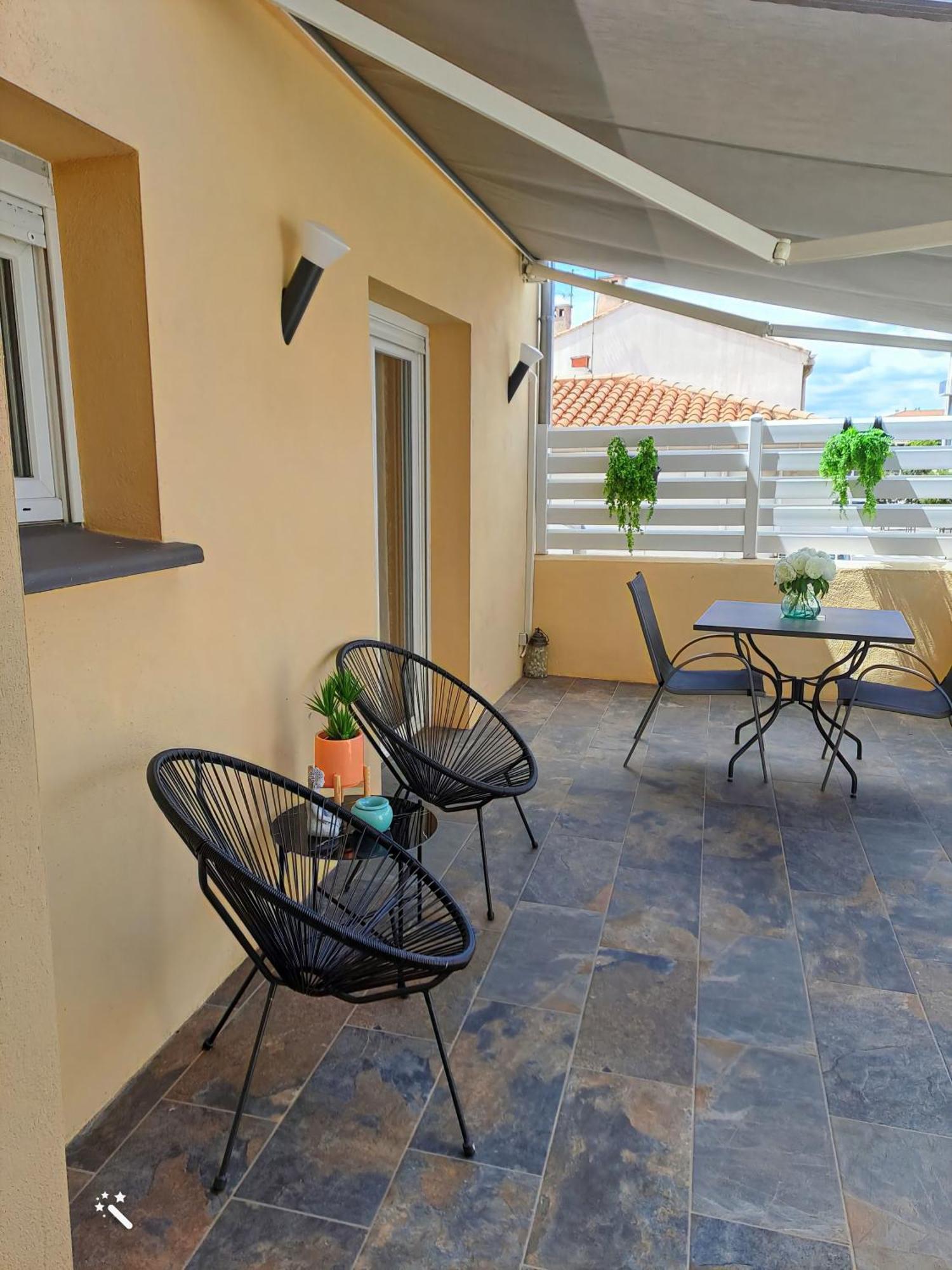 L"Indochine Apartment Perpignan Ruang foto